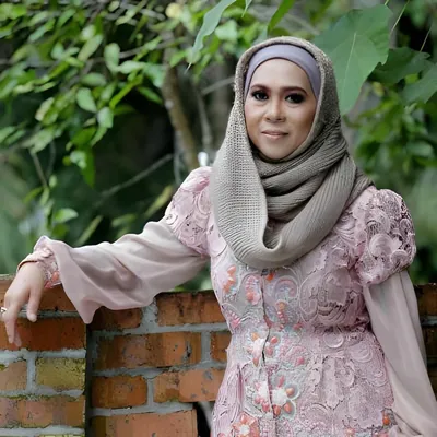 Foto Artist Dayangku Intan