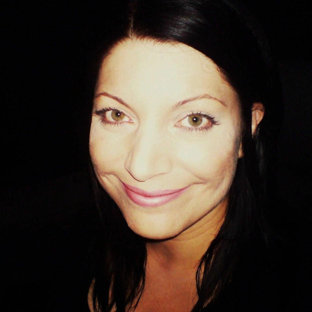 Edwina Hayes