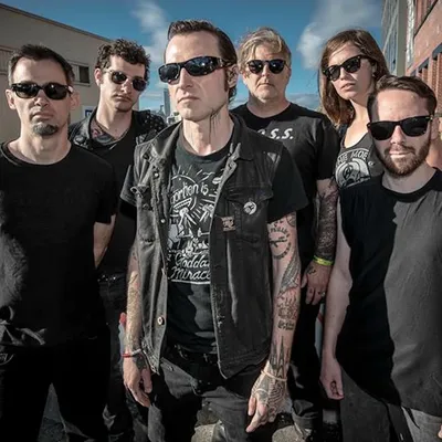 Foto Artist Leftover Crack