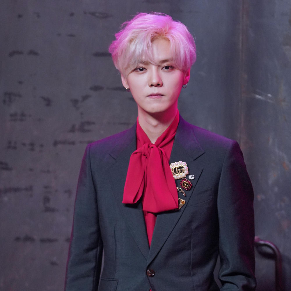 LuHan (鹿晗)