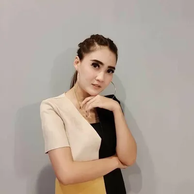 Foto Artist Nella Kharisma