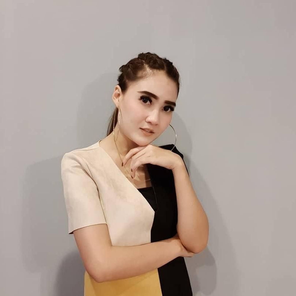 Foto Artist Nella Kharisma