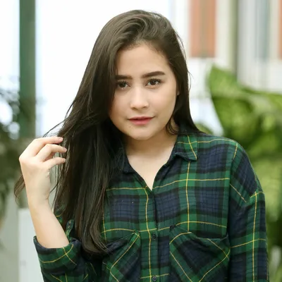 Foto Artist Prilly Latuconsina