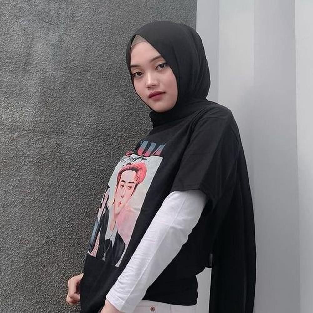 Putri Delina