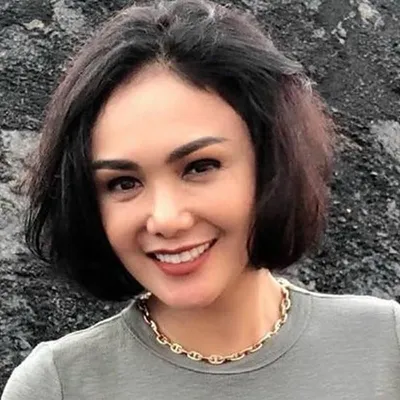 Foto Artist Yuni Shara