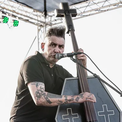 Foto Artist Zombie Ghost Train